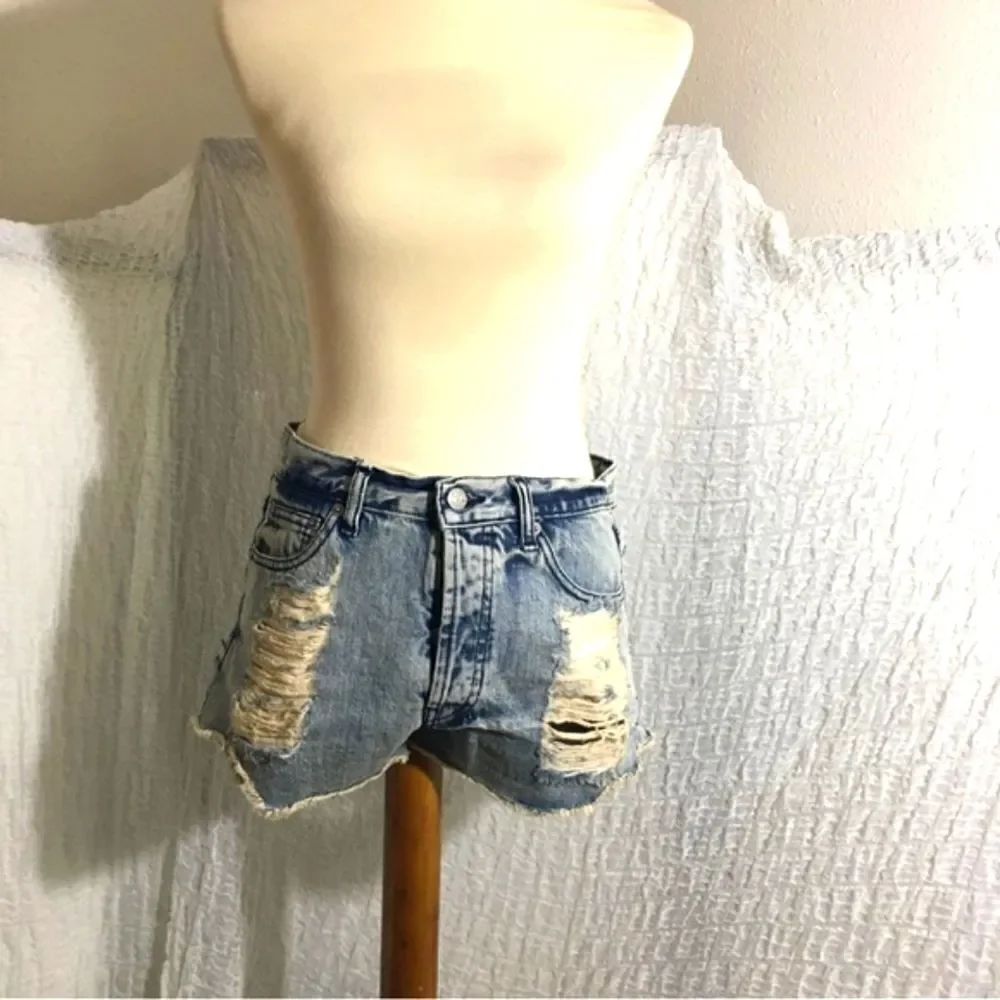 Brandy & Mellville Destroyed Shorts Size 40 (L)